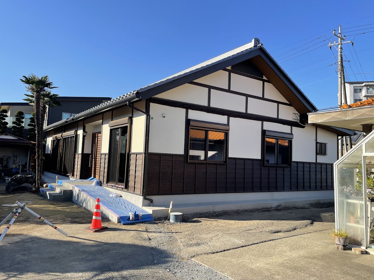 建屋上げと屋根の刷新