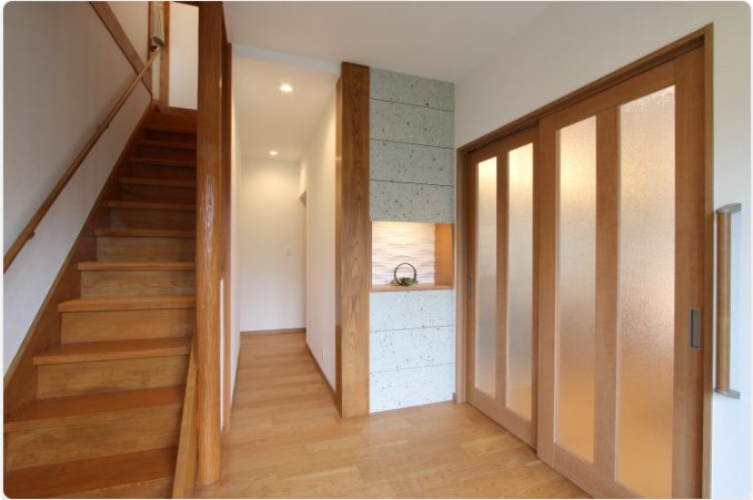 バリアフリーを見据えて段差を解消した施工事例