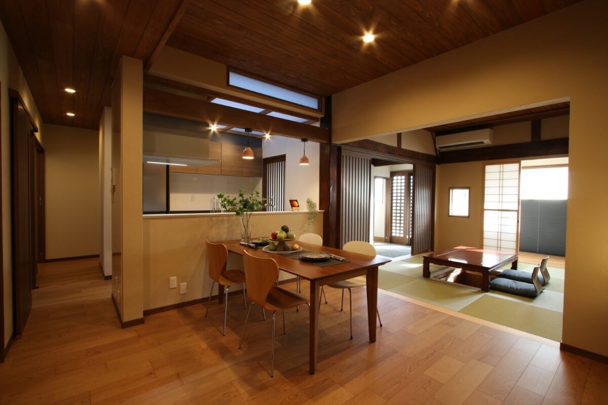 【かっこいい空間に】和室とリビングを一体化した事例やメリット・デメリット、費用目安を紹介｜とちぎリフォーム