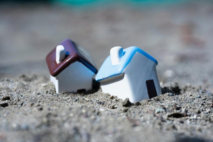 地盤の問題をを放置して耐震補強をしたイメージ画像｜とちぎリフォーム