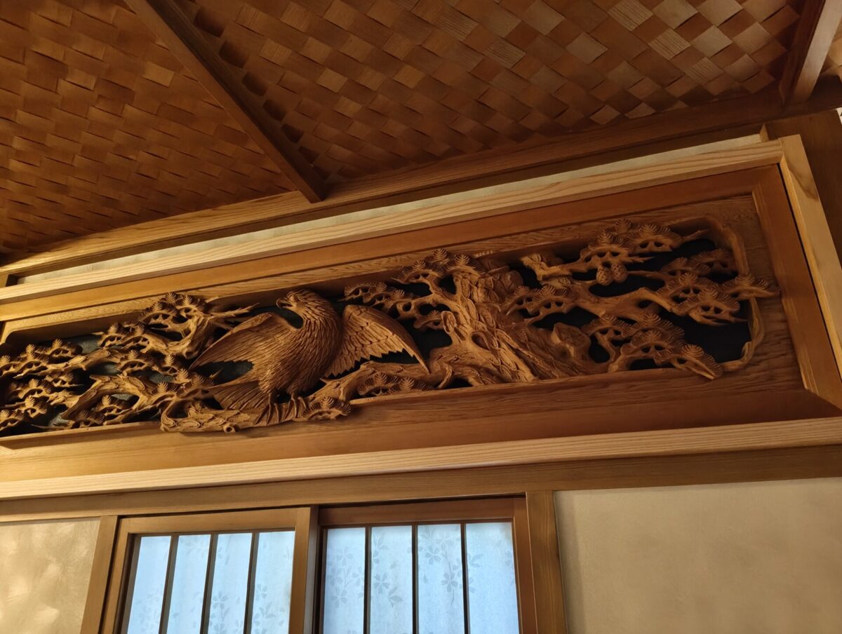 和室から移設した欄間